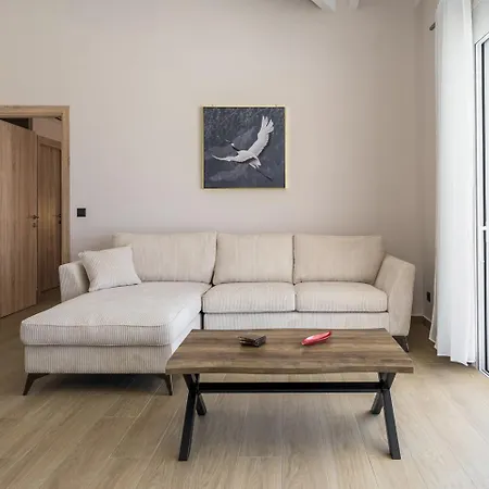 Casa Di Pietra Lakithra