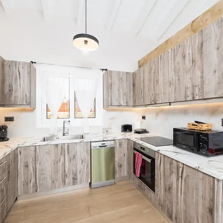 Вилла Casa Di Pietra Lakithra